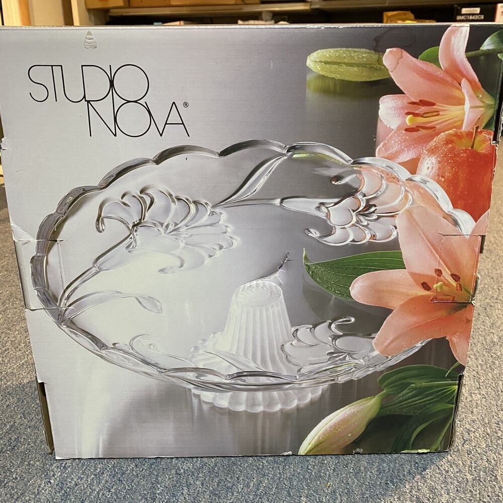 Studio Nova wild lily footed platter 14.5" WY 262/541 In Original Box